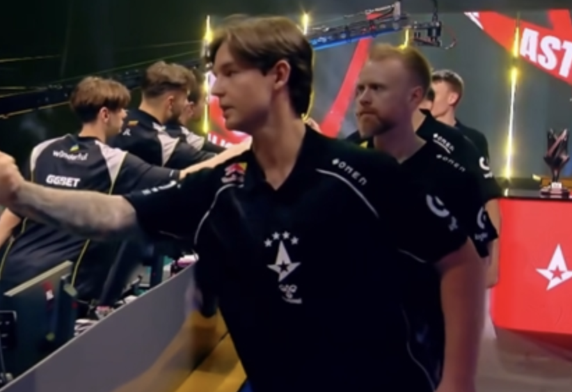 CS2-PGL阿斯塔纳:Astralis力克NAVI晋级