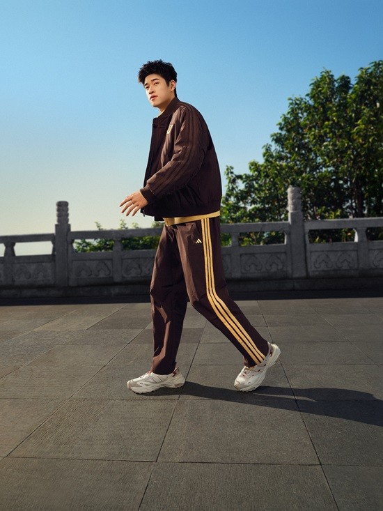 1767073955109525.jpg 潘展乐-PR1-RGB-1211.jpg