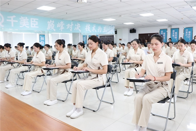 千美臣以“品质-体验-成长-回馈”闭环，成为追求美好生活女性首选