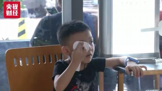 我国儿童青少年近视率居高不下近视康复市场火热 商家年利润或达上百万