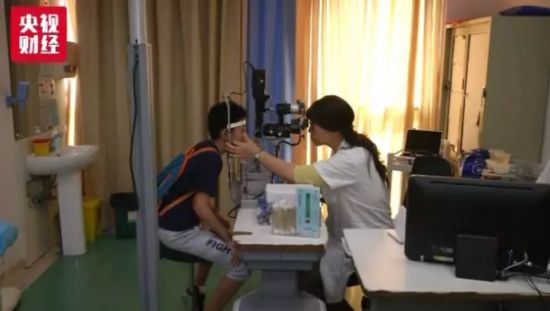 我国儿童青少年近视率居高不下近视康复市场火热 商家年利润或达上百万