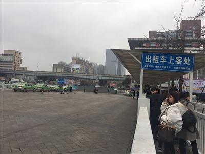 春节期间成都出租不打表且涨价:就靠这几天赚钱