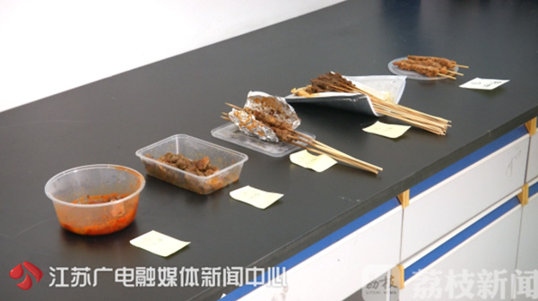 羊肉串可能不是真羊肉? 网红店羊肉串甚至查出不明物质