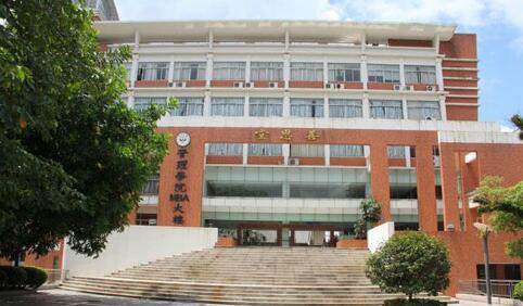 民贷天下CEO陈挺中山大学授课
