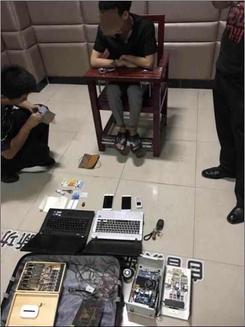 太可怕了!一夜之间收到上百条短信,让手机自动转账账户空了...东南亚有一千多座伪基站,专骗中国人!