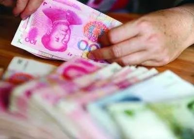 长沙两男子勾结房产中介、税务干部，伪造400多名“刚需”购房者