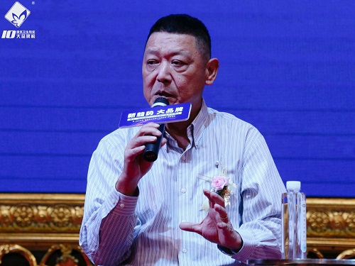 荣誉时刻 | 实力见证,欧神诺瓷砖荣膺“瓷砖十大品牌“等三项殊荣!